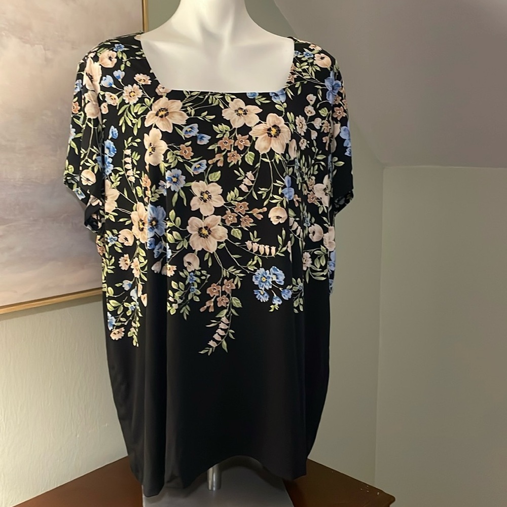 Floral top
